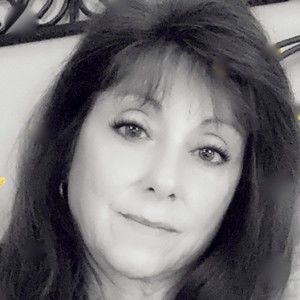 Meet your Posher, Cherrie